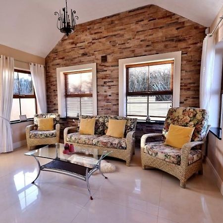 The Cliffs Of Moher Holiday House 둘린 외부 사진