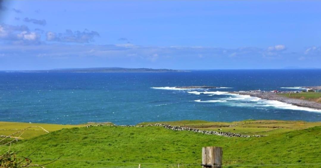 The Cliffs Of Moher Holiday House 둘린 외부 사진